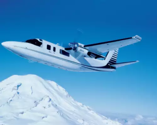 Snow mountain plane 676x450